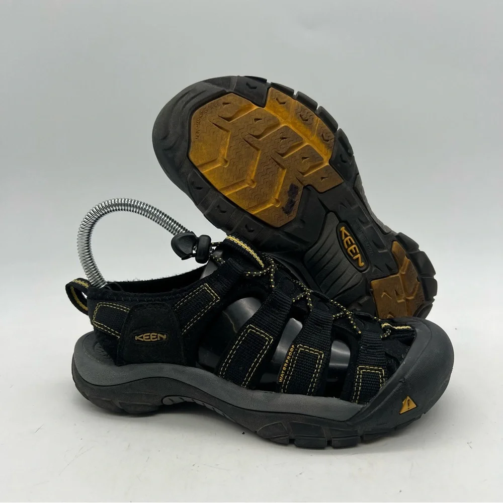 Keen Women’s Size 6.5 Sandals Newport H2 Hiking Waterproof Black Yellow.